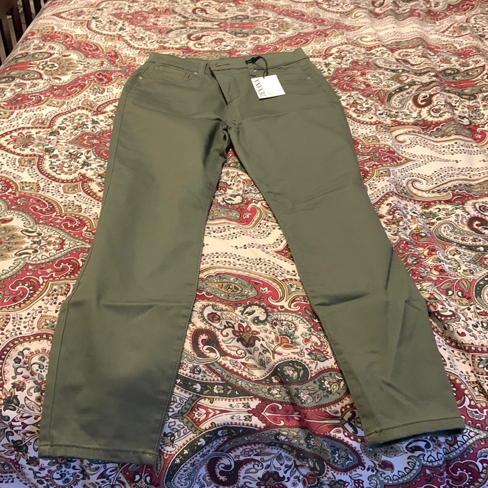 Never worn Zenana jeggings
